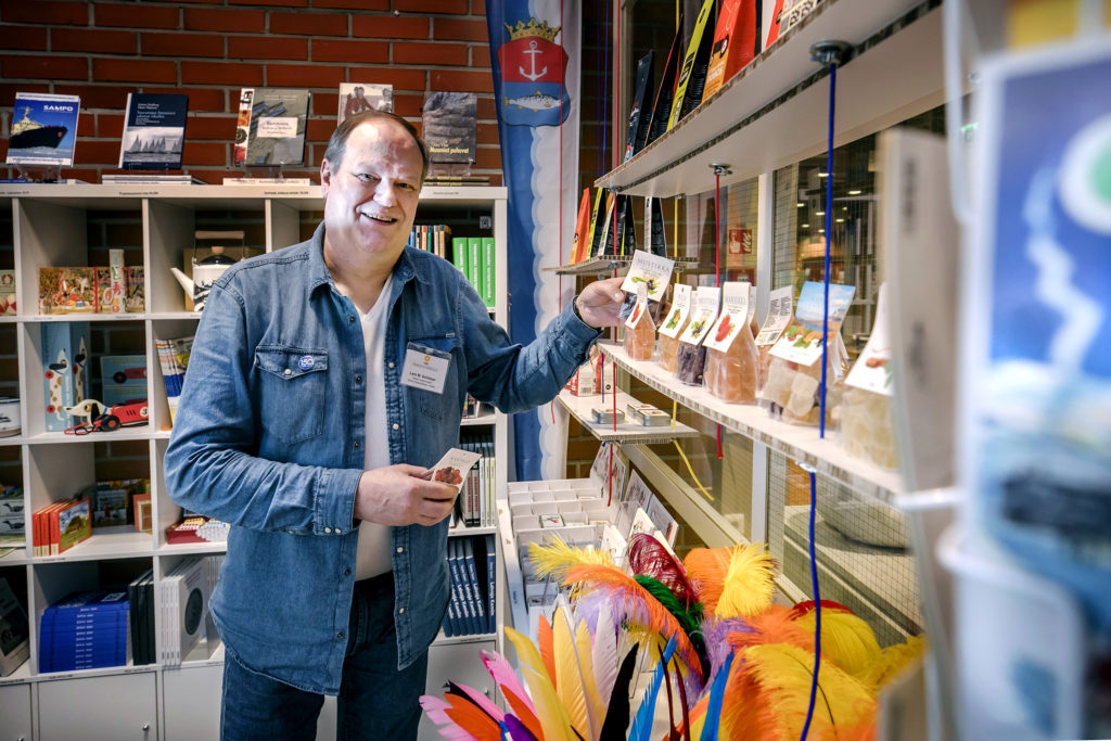 Lars Sohlman at the museum store.