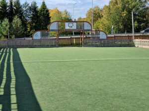 Karihaaran koulun lähiliikuntapaikka. Kuva: Janne Jylkkä